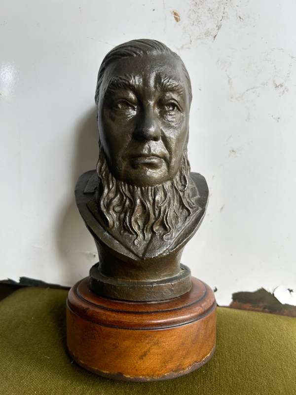 Rare Bronze Bust. Pres.Paul Kruger by Coert Steynberg ( 22 cm )1945