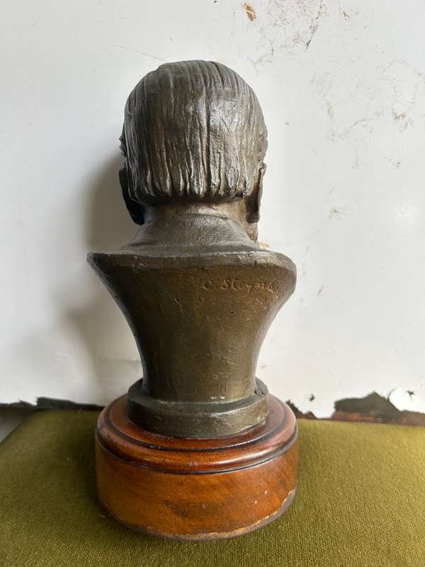 Rare Bronze Bust. Pres.Paul Kruger by Coert Steynberg ( 22 cm )1945