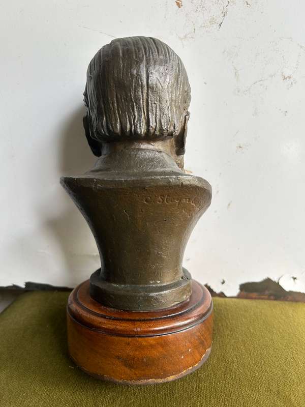 Rare Bronze Bust. Pres.Paul Kruger by Coert Steynberg ( 22 cm )1945