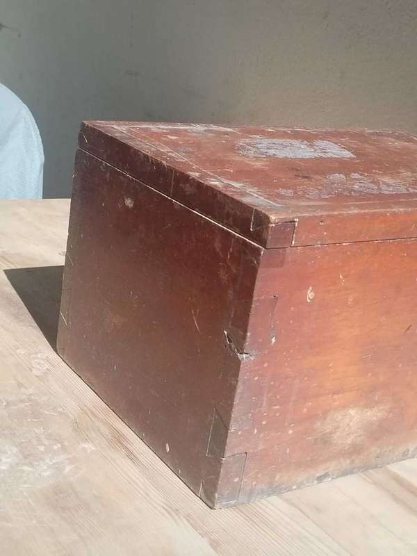 Vintage Oregan Moneybox ( 39 x 26 x 21 cm )