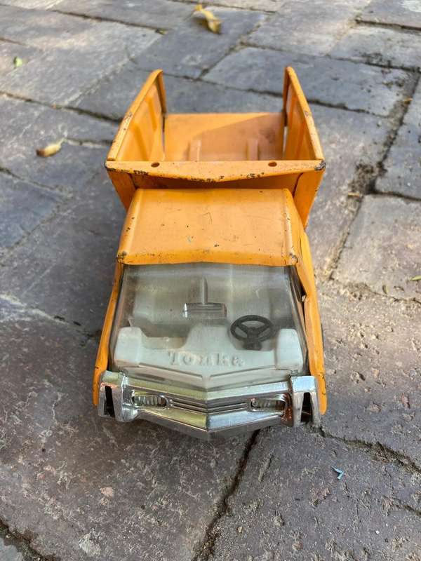 Tinplate Yellow Tonka Truck ( 22 cm )
