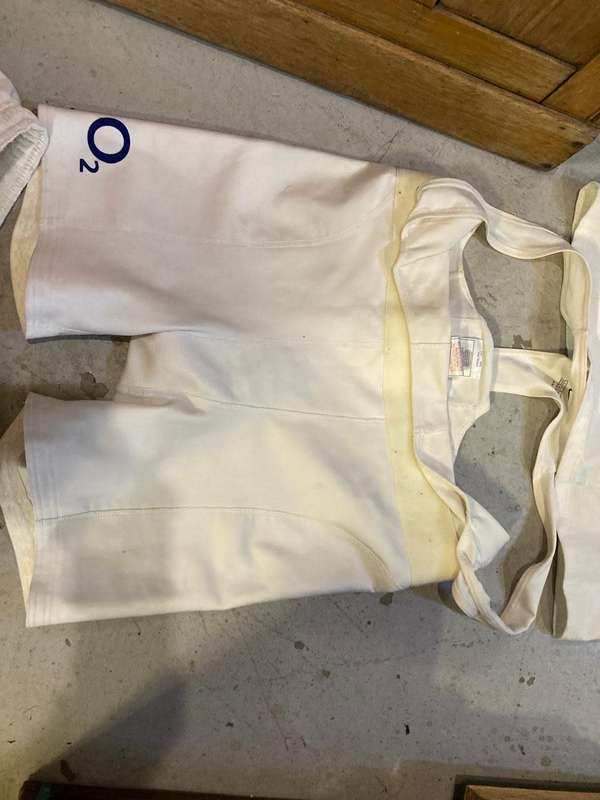 Rugby: England Players Jersey plus pants no 6