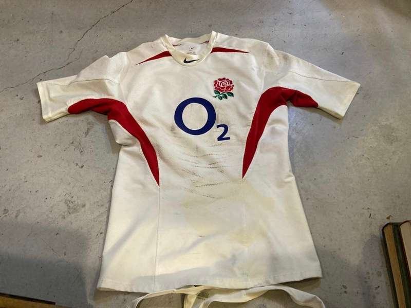 Rugby: England Players Jersey plus pants no 6