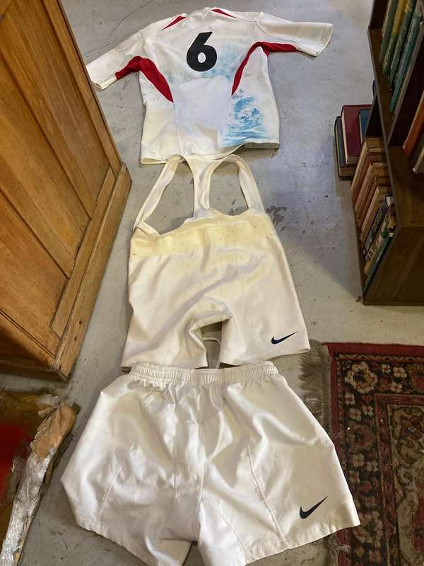 Rugby: England Players Jersey plus pants no 6