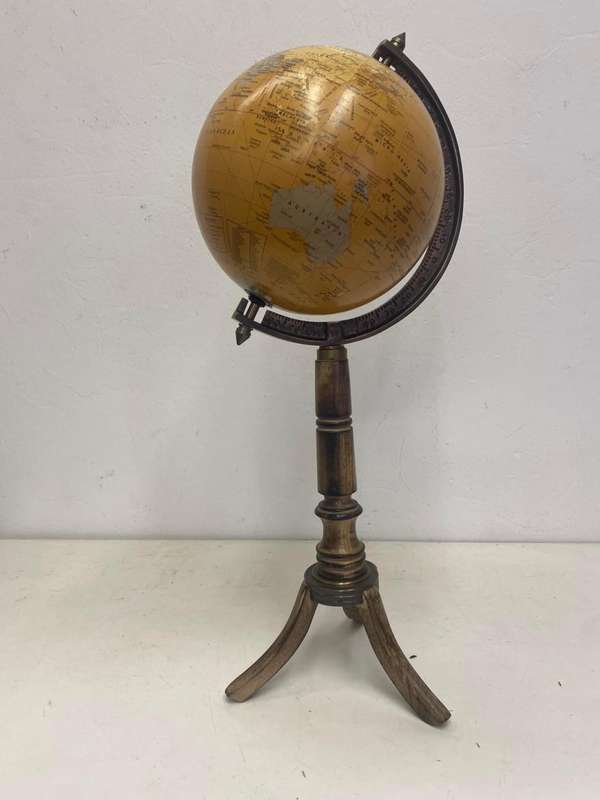 Beautiful Standing Globe ( 57 cm )
