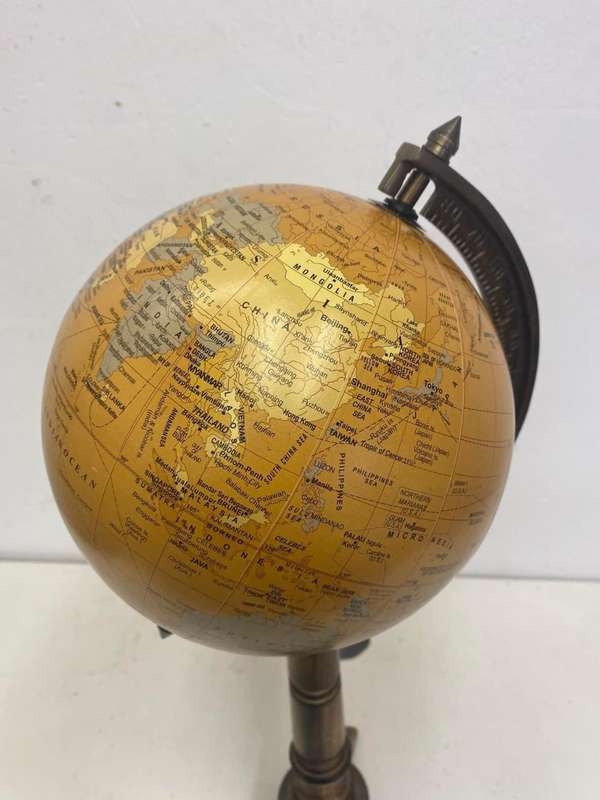 Beautiful Standing Globe ( 57 cm )