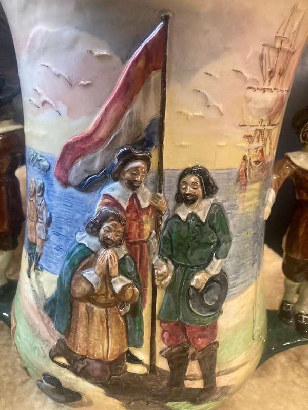 Royal Doulton Loving Cup. Jan van Riebeeck Commemorative Cup. 226/ 300 Made. 26 cm ( cracked)