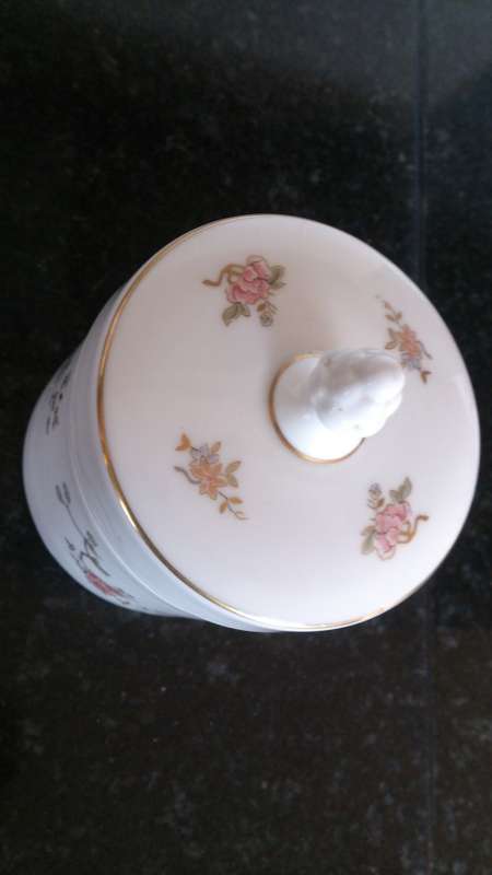 Royal Doulton Canton candy jar with lid