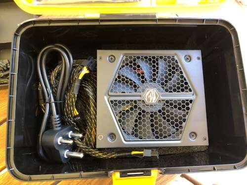 Raidmax 1000W power supply