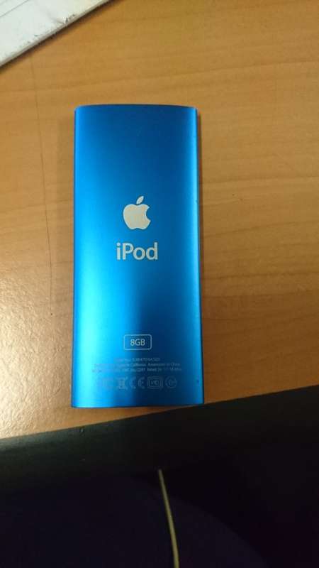 apple ipod 4th generation 8 gig