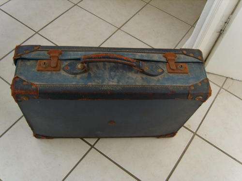 vintage 1950s-60s suitcase