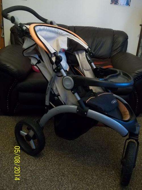 Chelino Silver Arrow Travel System - PRICE REDUCED TO R900