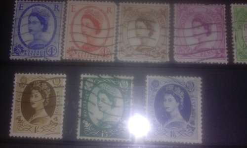 16 x stamps with the queens head on