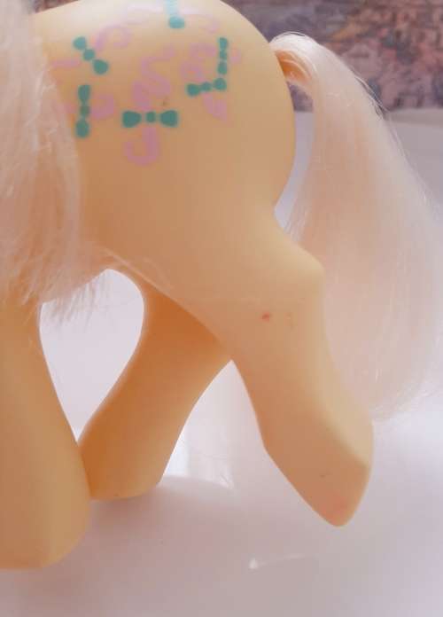 My Little Pony G1 - Kiss Curl with hat