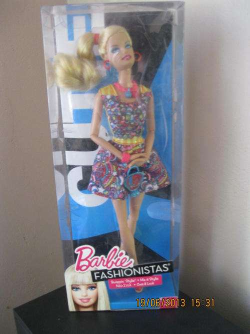 Barbie-Fashionista Swappin' Styles