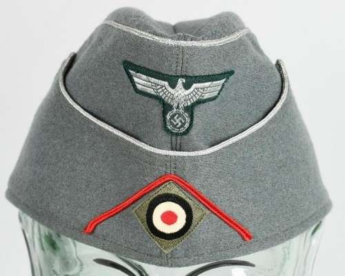 WW2 Nazi GERMAN-OFFICERS-M38-Cap Badge only