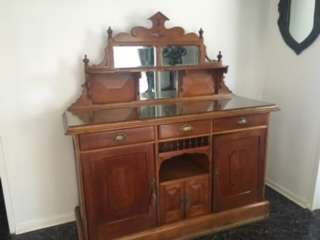 FANTASTIC ANTIQUE BUFFET ON AUCTION. MUST GO. LOW START !