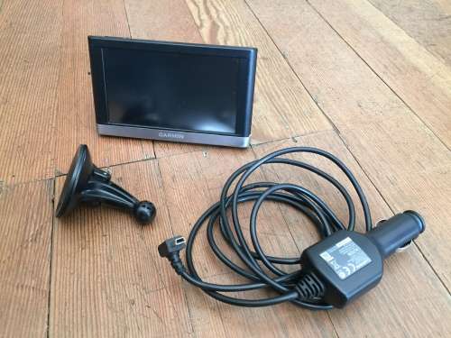 Garmin GPS Navigator Nüvi 2597 (Model 145-01615-10)