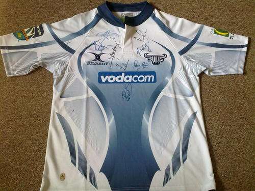Very Rare - signed 2010 Winning super 14 team - BLUE BULLS jersey - BRAND NEW!!! @ GIVE AWAY!!!!!