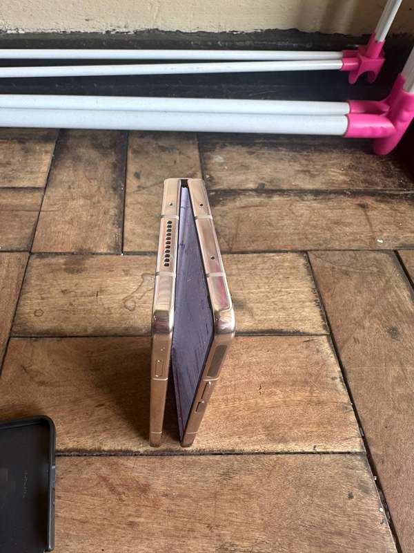 Samsung Galaxy Z 4 Fold