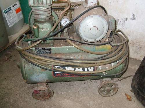 COMPRESSOR