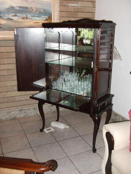 Drinks Cabinet (No Delivery)