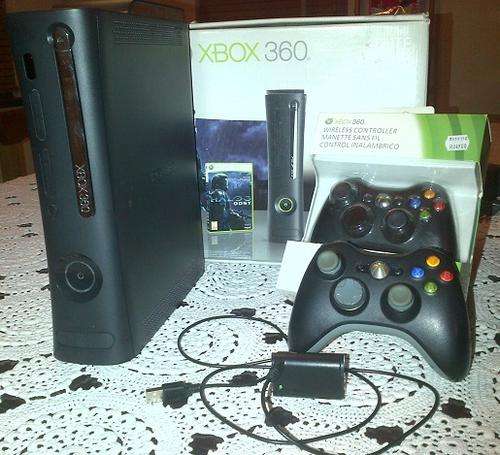 Xbox 360 Elite with 2 controllers