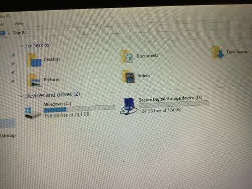 Mecer A105 - WiFi Windows 10 Tablet (32GB) + Bonus 128GB Micro SD Card included