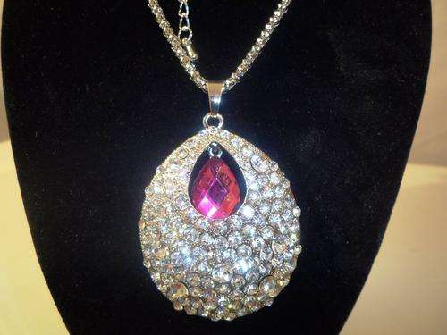 CrAze R1 Auction - Exquisite Chain and Tear Drop Pendant, Simulated Diamond Encrusted