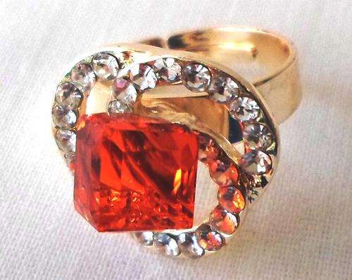 CrAze R1 Auction ! - Stunning Ladies Rose Gold Plated Ring - A Must see ! click for more images