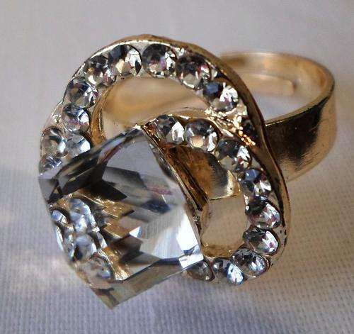 CrAze R1 Auction (2 days only) - Rose Gold Plated Ring +S-Diamond Stone ! click for more images