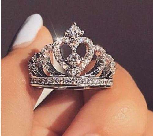 **New** Princess Crown Ring , Diamond Crystal 925 Silver Plated ~ Craze Auction  !