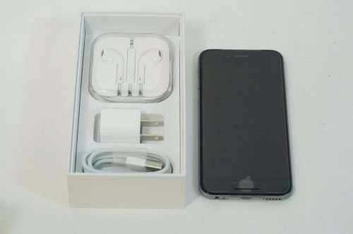 Apple Iphone 7 (32GB)  | 4.7` Display | Warranty | New Accessories ~Like New ! Fast Shipping !