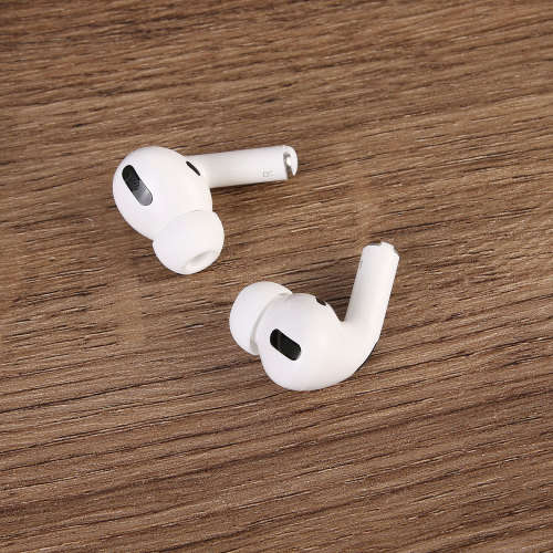 *CrAze Auction*Authentic Apple Airpods Pro | Noise Cancellation | Siri + More ! - Weekend special !