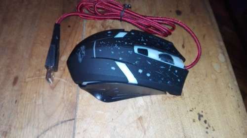 Precision Gaming mouse with lumo changing colours! Hot!!!!