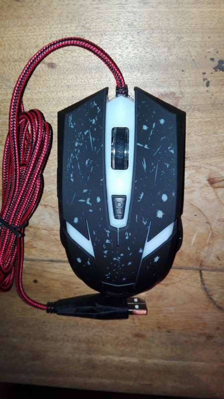 Precision Gaming mouse with lumo changing colours! Hot!!!!