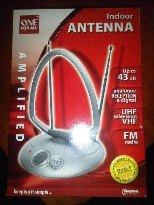Indoor Antenna - AMPLIFIED for TV and Radio