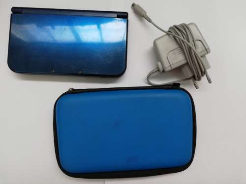 NINTENDO 3DS XL WITH 6 GAMES