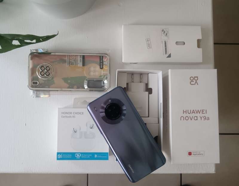 Huawei Nova Y9a 128GB LTE Dual SIM - Space Silver + Honor Earbuds X5