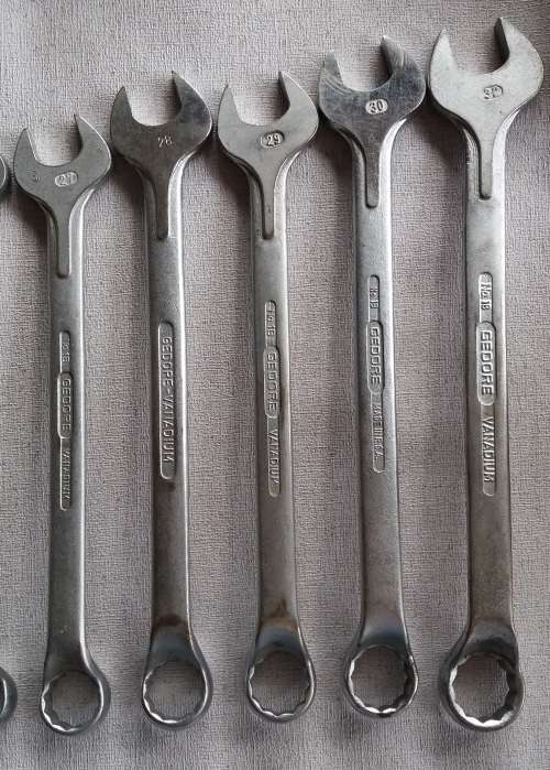 Gedore 6mm to 32mm spanner set.