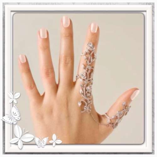 ***STUNNINGLY DIFFERENT***DIAMANTÈ GEMSTONE SILVER FASHION RING SIZE ADJUSTABLE