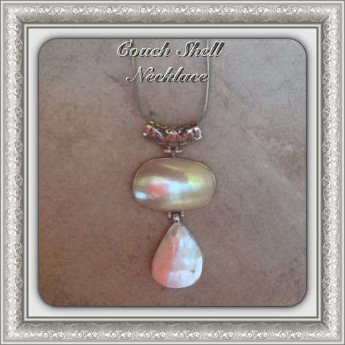 ***AWESOME GEMS OF THE OCEAN ***COUCH SHELL NECKLACE