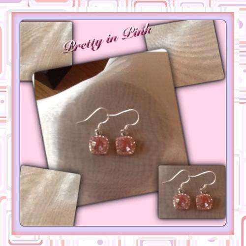 ***NOVEMBER SPECIALS*** CUTE LITTLE sparkly PINK EARRINGS