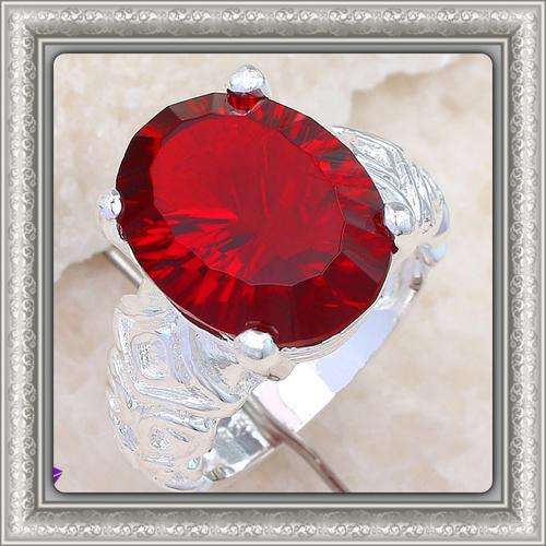 ***GORGEOUS*** OVAL RED GARNET DRESS STERLING SILVER RING SIZE.8