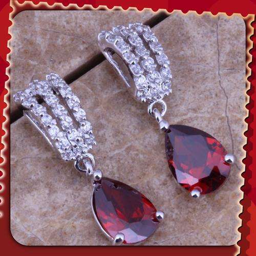 ***ABSOLUTELY STUNNING*** MAGIC RED GARNET WHITE TOPAZ GEMSTONE SILVER JEWELRY STUD EARRINGS