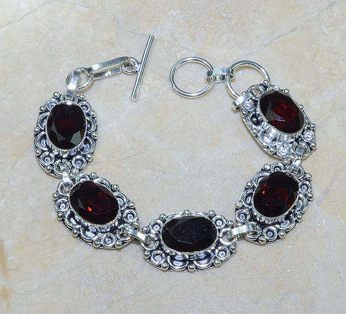 ***ABSOLUTLELY GORGEOUS*** GARNET NATURAL GEMSTONE .925 SILVER BRACELET