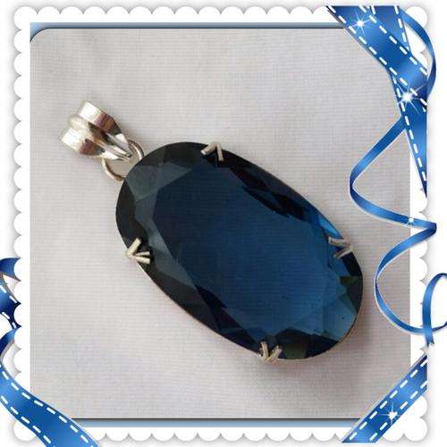 ***IRRESISTIBLE ***IOLITE  IN .925 STERLING SILVER PENDANT