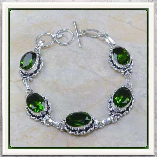 ***ALWAYS GORGEOUS***  PERIDOT GEMSTONE  .925 SILVER BRACELET