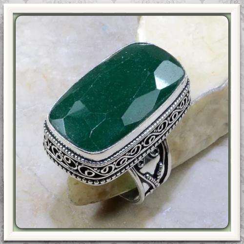 ***MAGNIFICENT VINTAGE SETTING*** INDIAN EMERALD GREEN QUARTZ  .925 STERLING SILVER SIZE 9.5
