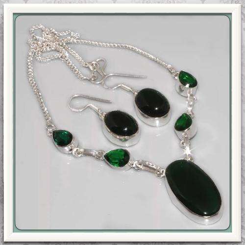 ***ABSOLUTELY EXQUISITE*** EMERALD QUARTZ GEMSTONE 925 SILVER NECKLACE & EARRINGS
